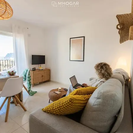 Modern With Sea View In 45 M² & Pool Calpe