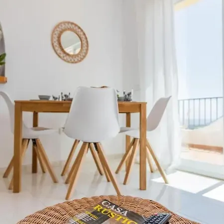 Modern With Sea View In 45 M² & Pool Apartment