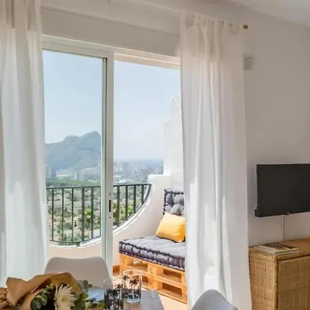 Modern With Sea View In 45 M² & Pool